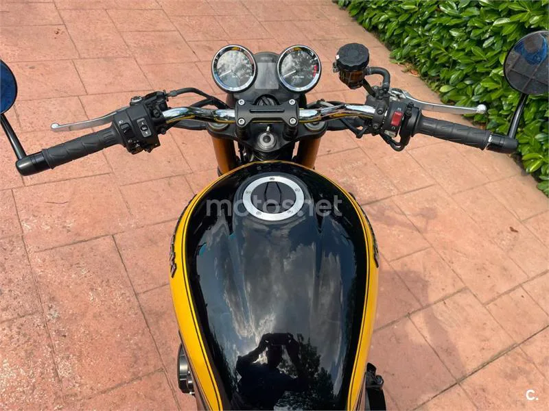 Kawasaki Z900RS - Vista 6