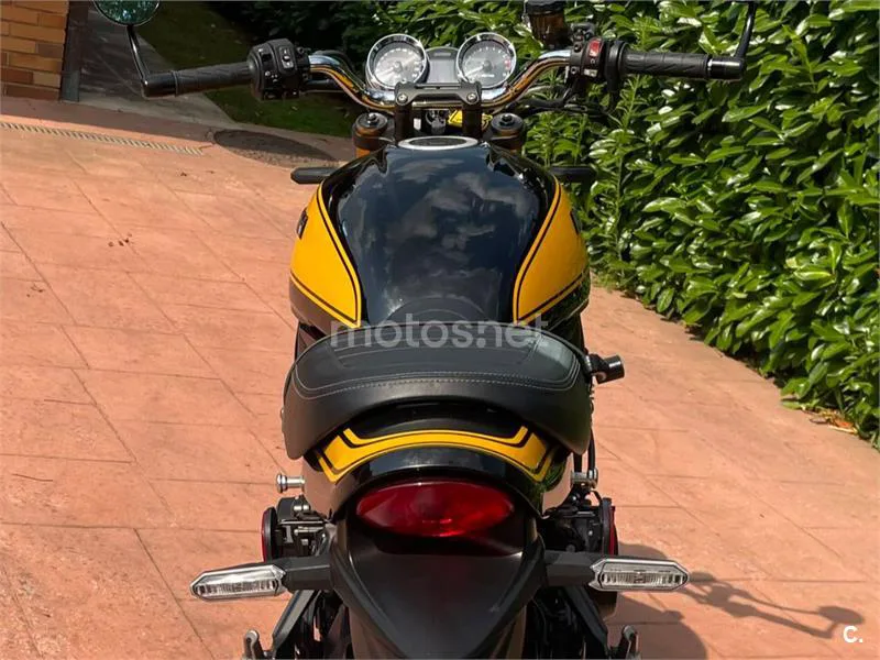 Kawasaki Z900RS - Vista 8