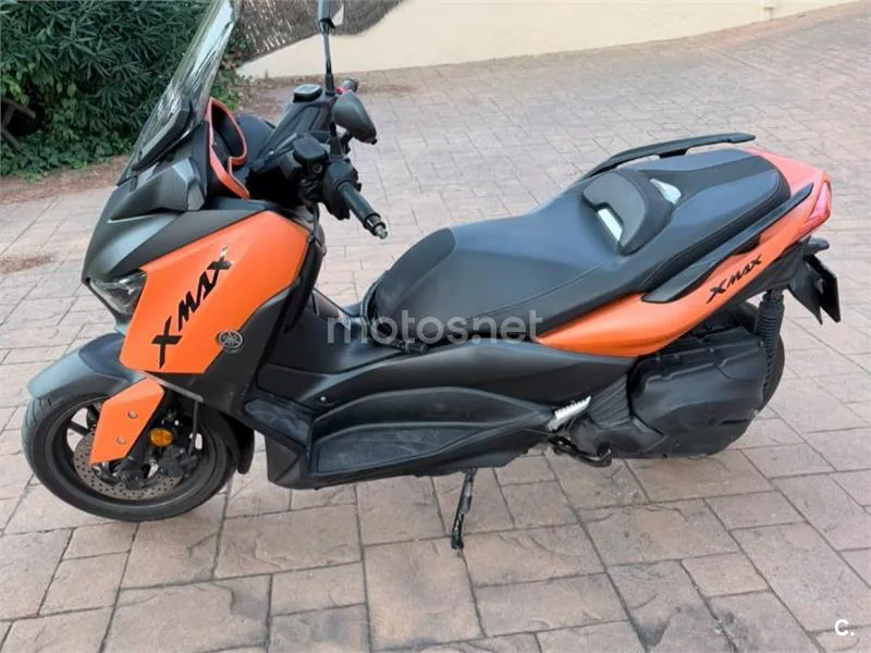 Yamaha XMAX 400 - Vista 5