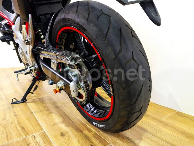 Suzuki Gladius 650 - Vista 10