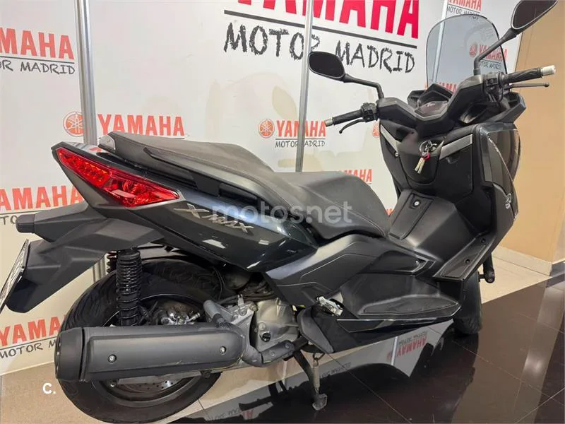 Yamaha XMAX 125 - Vista 9