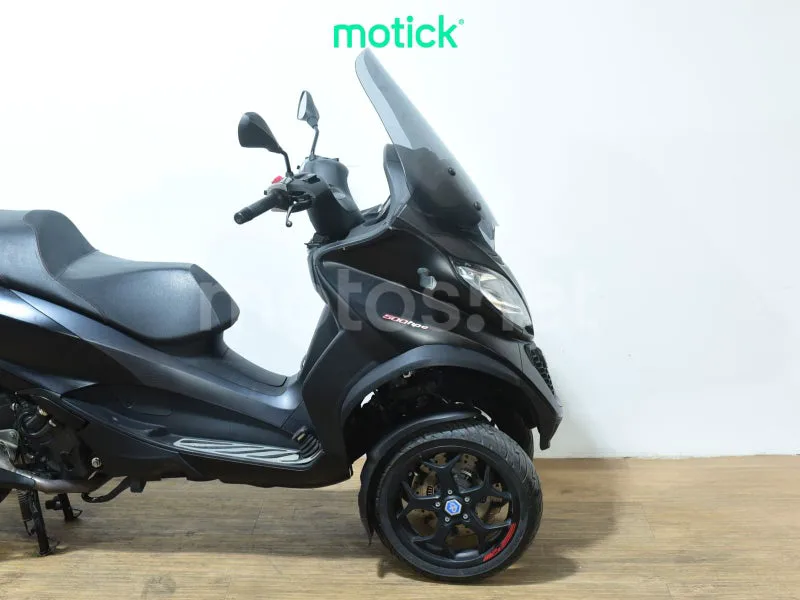 Piaggio MP3 - Vista 4