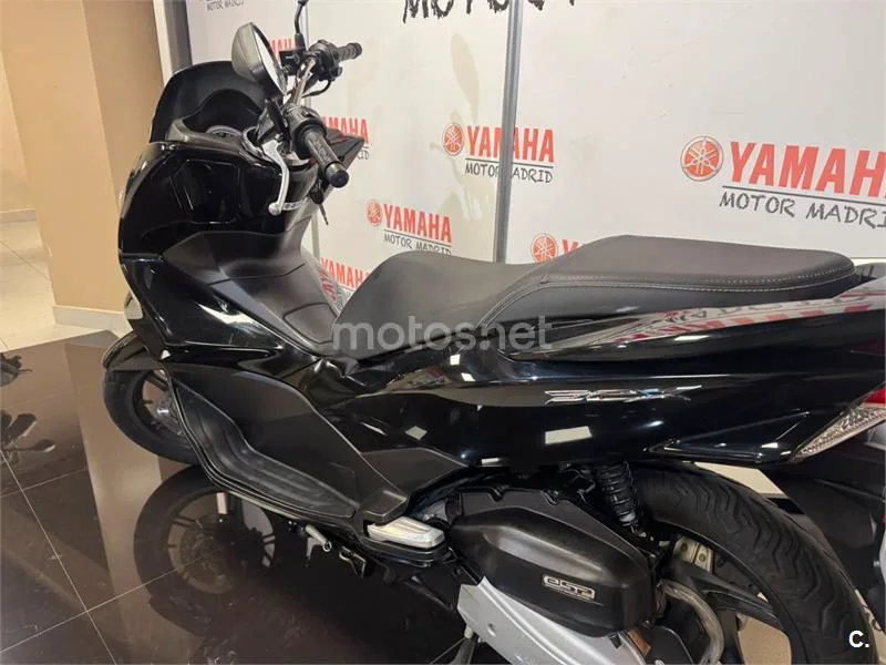 Honda PCX125 - Vista 5