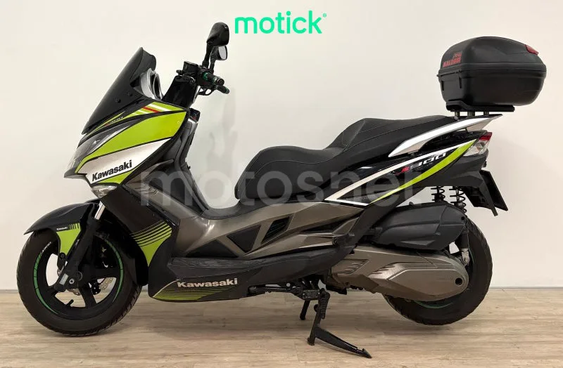 Kawasaki J300 - Vista 5