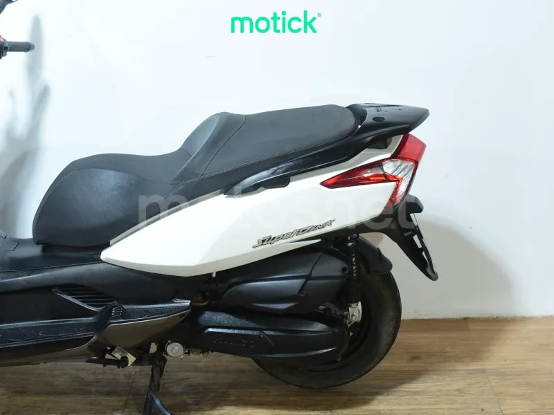 Kymco Super Dink 125 - Vista 9