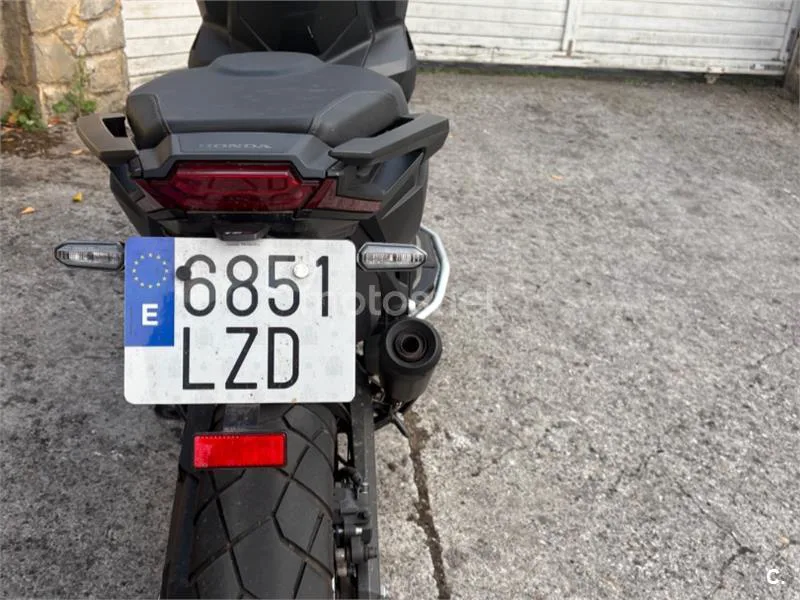 Honda X-ADV - Vista 7
