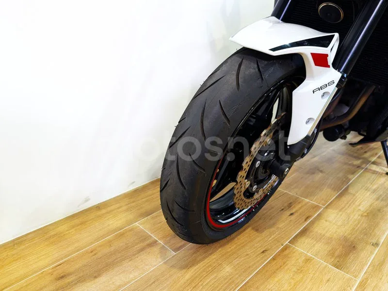 Kawasaki Z900 - Vista 6