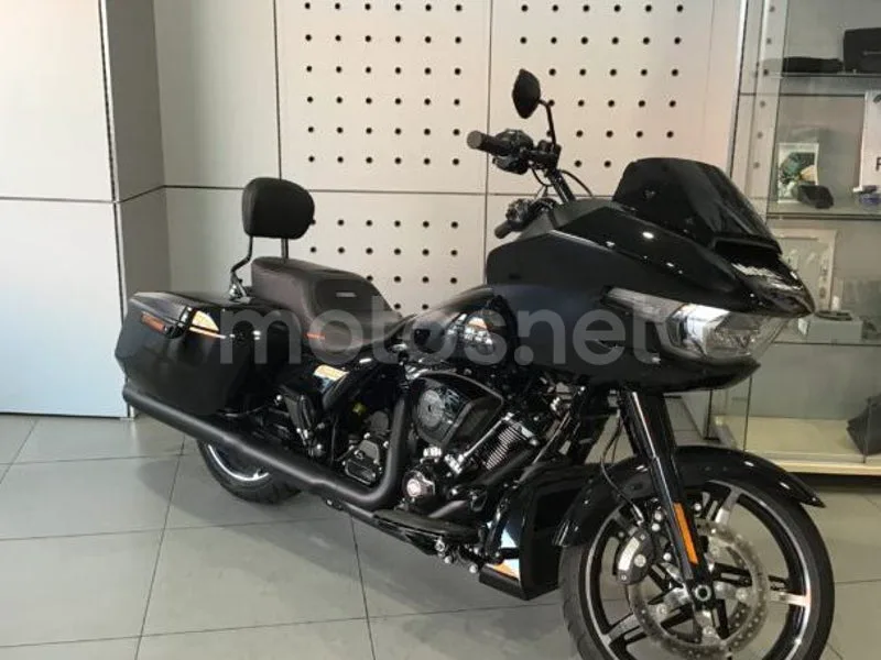 Harley-Davidson Road Glide - Vista 4