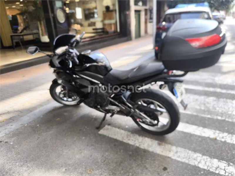 Kawasaki ER-6f - Vista 4