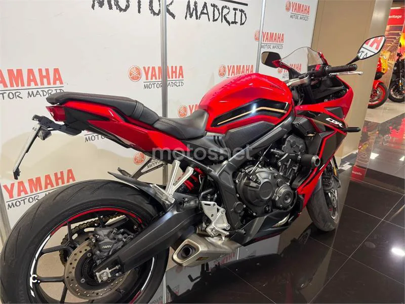 Honda CBR650R - Vista 5
