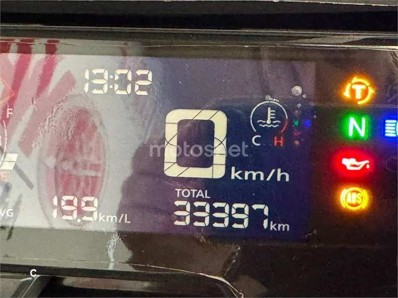 Honda CBR650R - Vista 8