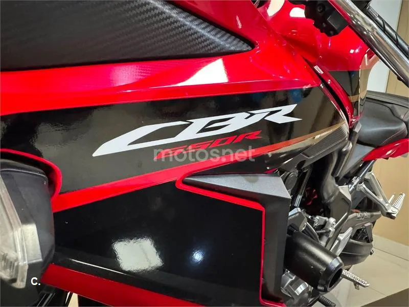 Honda CBR650R - Vista 10