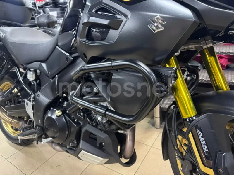 Suzuki V-Strom 1000 - Vista 3