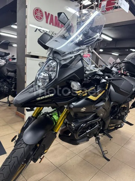 Suzuki V-Strom 1000 - Vista 8