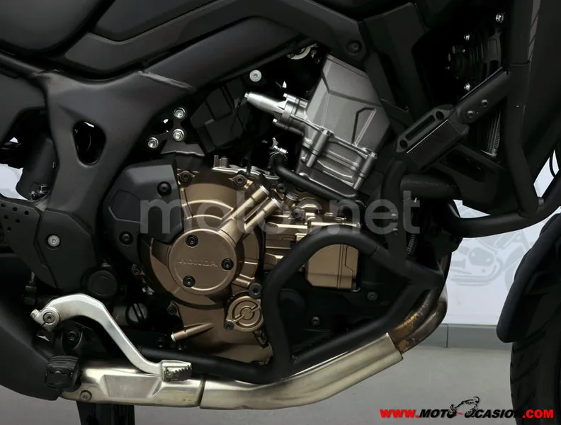 Honda CRF1000L Africa Twin - Vista 5