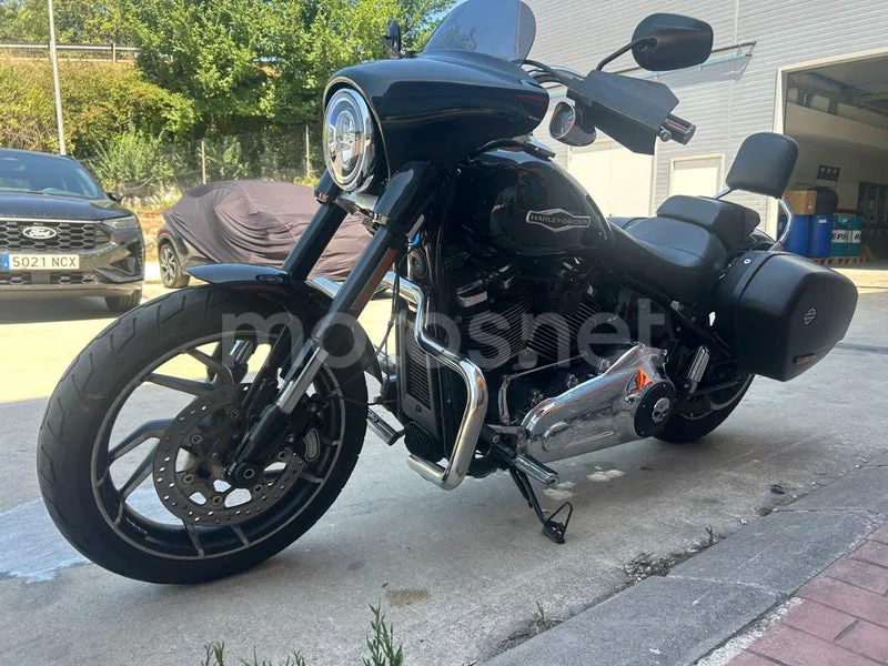 Harley-Davidson Sport Glide - Vista 5