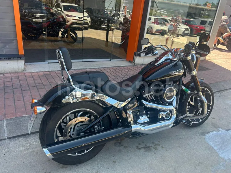Harley-Davidson Sport Glide - Vista 8