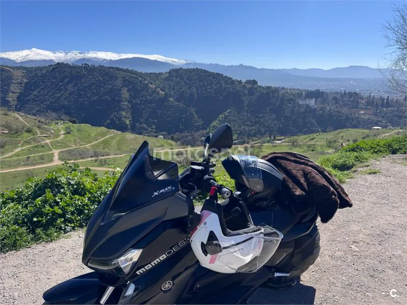 Yamaha XMAX 400 2900 € 2015 Granada - 1