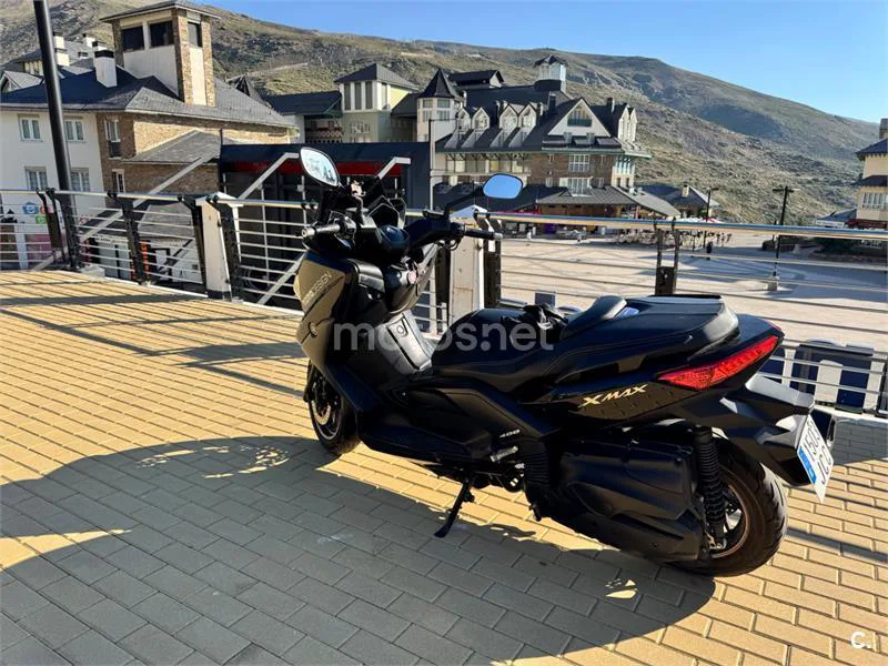 Yamaha XMAX 400 - Vista 5