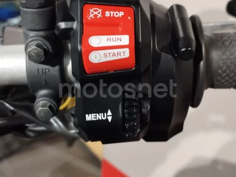 Yamaha MT-09 - Vista 14