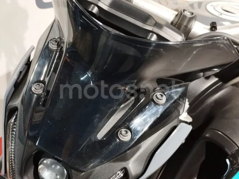 Yamaha MT-09 - Vista 8