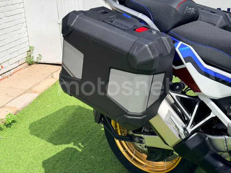 Honda CRF1100L Africa Twin - Vista 11
