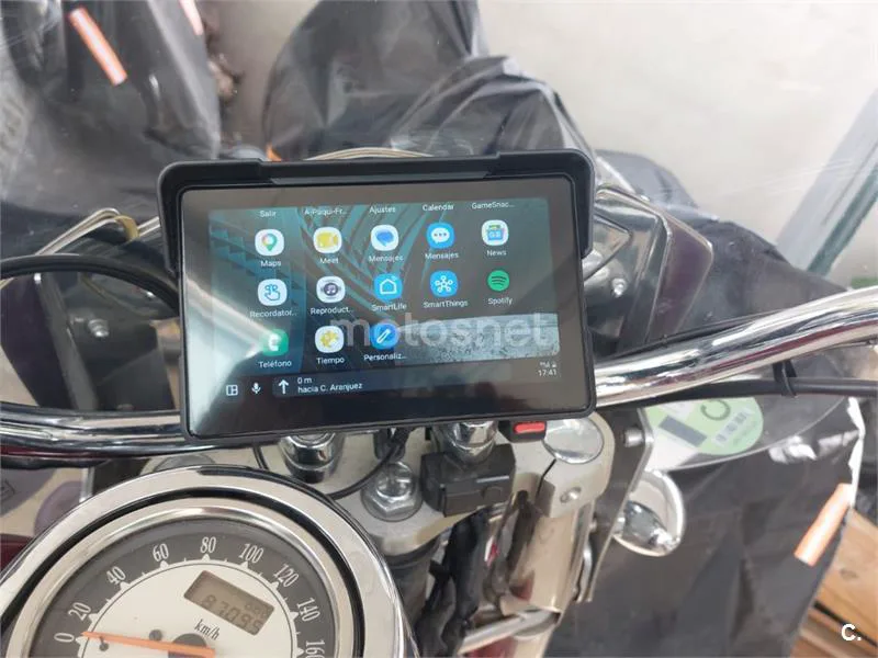 Kawasaki VN900 Classic - Vista 5