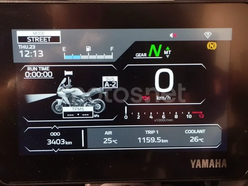Yamaha Tracer 9 - Vista 16