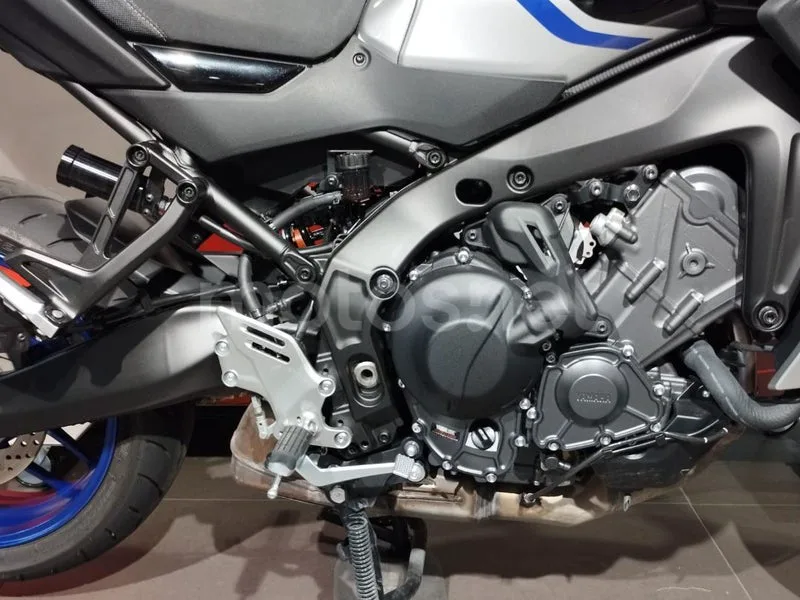 Yamaha Tracer 9 - Vista 24