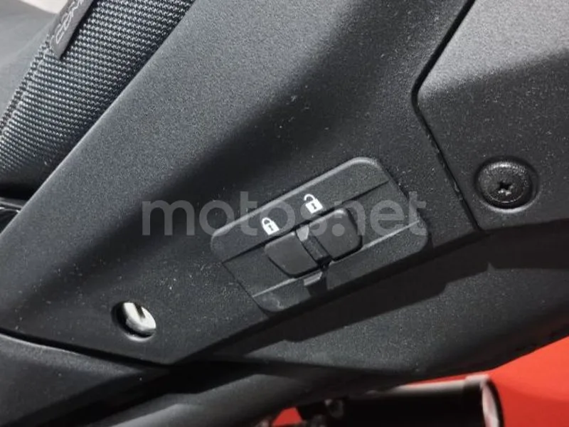 Yamaha Tracer 9 - Vista 4