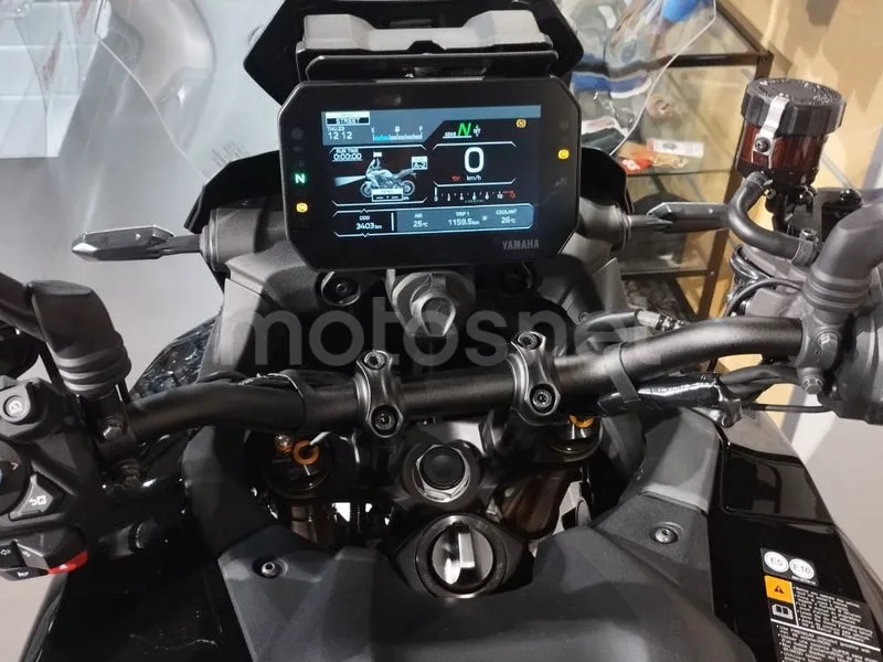 Yamaha Tracer 9 - Vista 10