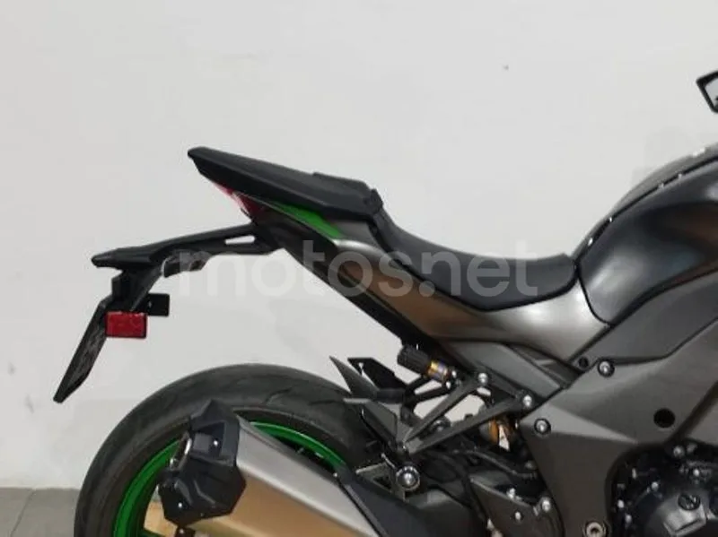 Kawasaki Z1100 - Vista 8