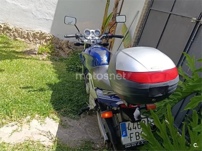 Honda CBF250 - Vista 3