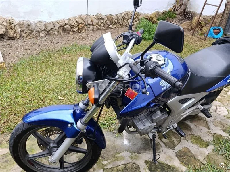 Honda CBF250 - Vista 5