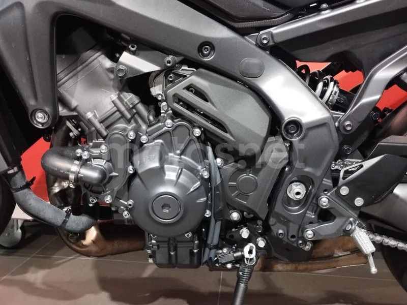 Yamaha MT-09 - Vista 3
