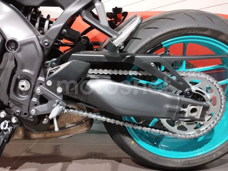 Yamaha MT-09 - Vista 4