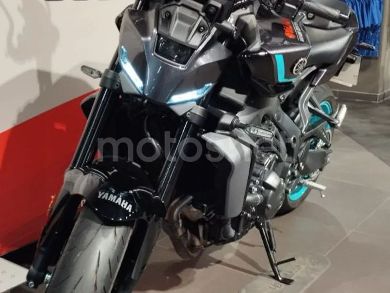 Yamaha MT-09 - Vista 5