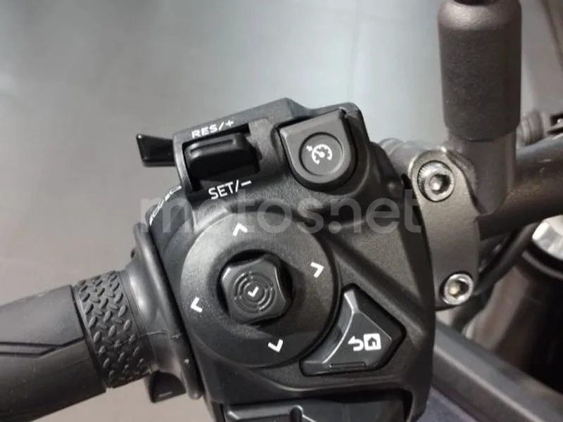 Yamaha MT-09 - Vista 10