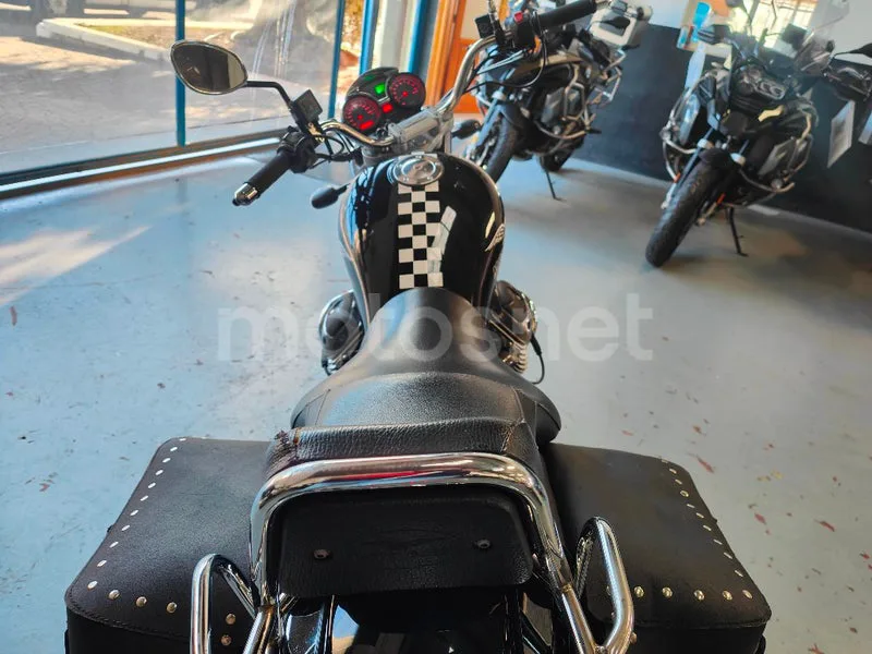 Moto Guzzi Nevada 750 Classic - Vista 11