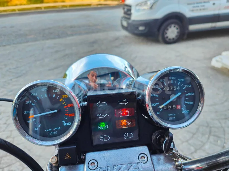 Moto Guzzi Nevada 750 Classic - Vista 26