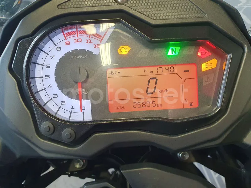 Benelli TRK 502 - Vista 6