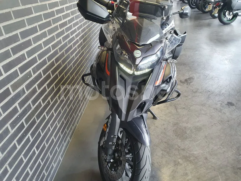 Benelli TRK 502 - Vista 7
