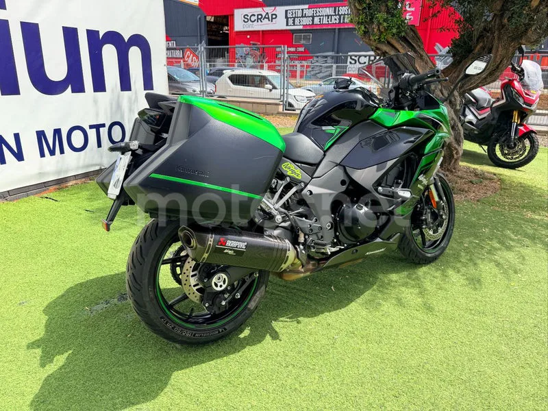 Kawasaki Ninja 1000SX - Vista 13