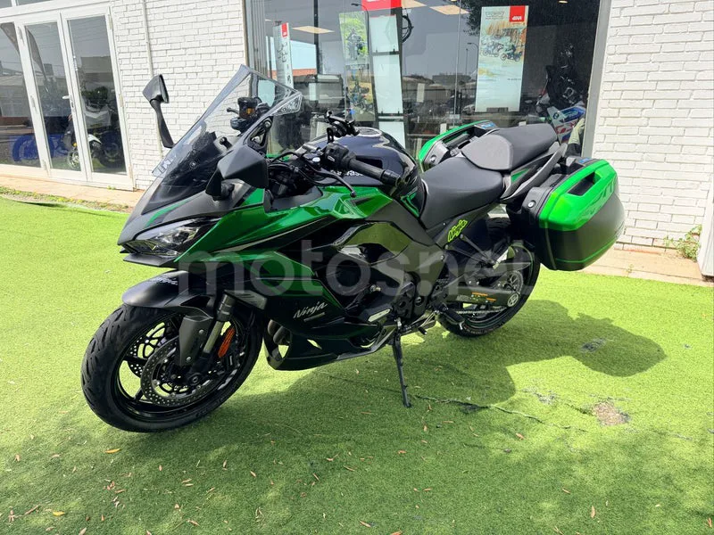 Kawasaki Ninja 1000SX - Vista 20