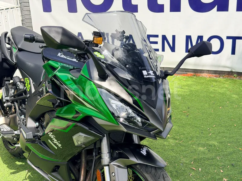 Kawasaki Ninja 1000SX - Vista 4
