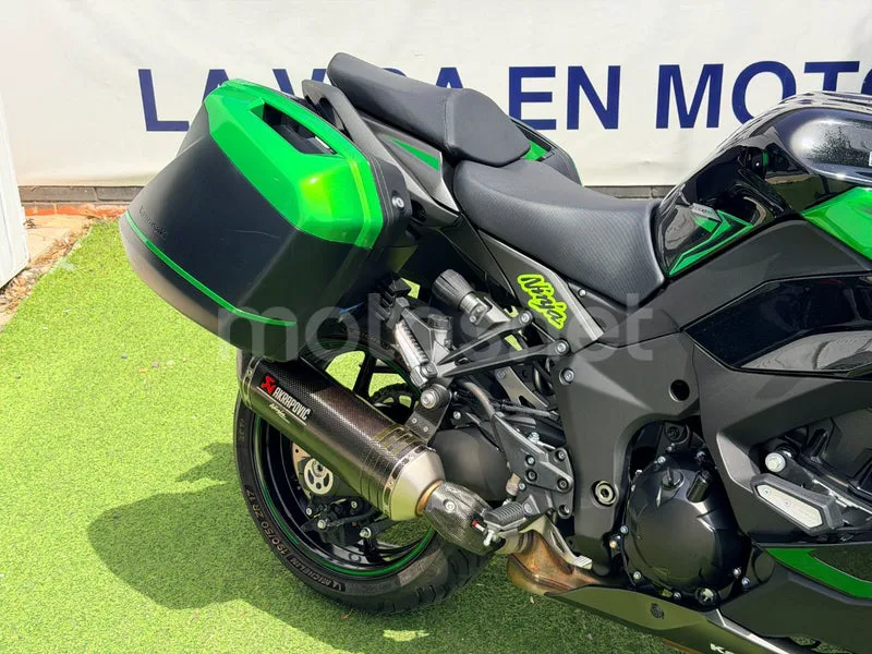 Kawasaki Ninja 1000SX - Vista 9