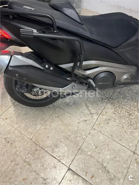 Kymco AK 550 - Vista 4