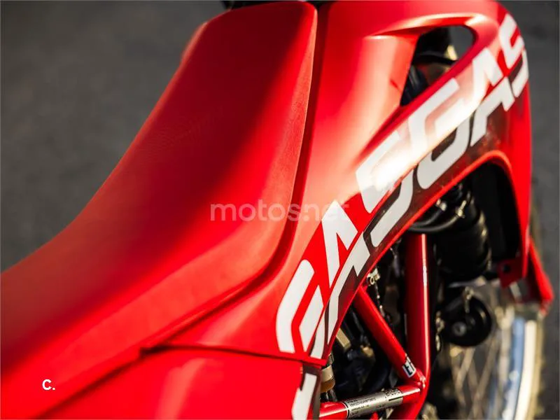 KTM 690 Enduro R - Vista 11