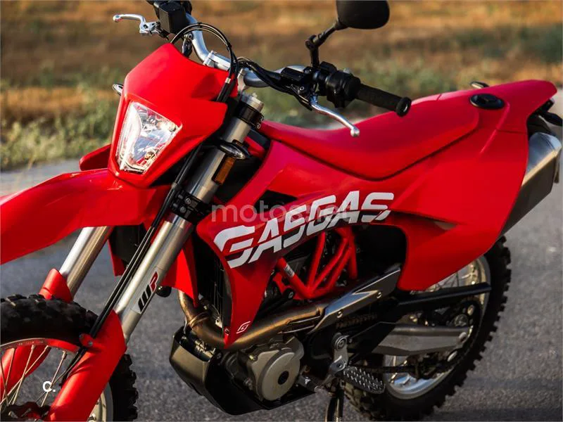 KTM 690 Enduro R - Vista 12