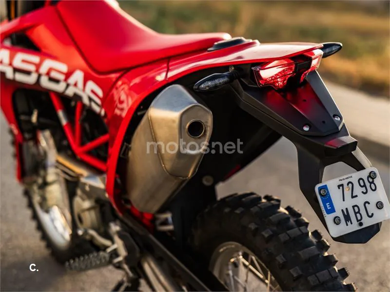 KTM 690 Enduro R - Vista 13